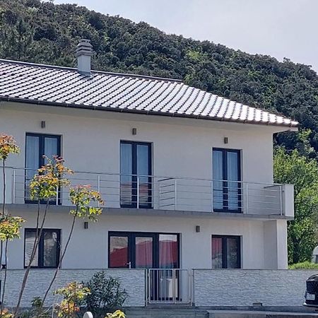 Holiday Apartments Cecilija Supetarska Draga Exterior foto