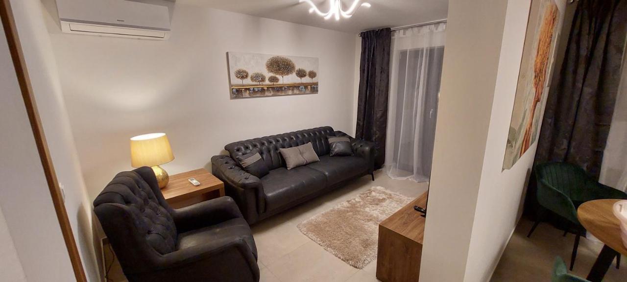Holiday Apartments Cecilija Supetarska Draga Exterior foto