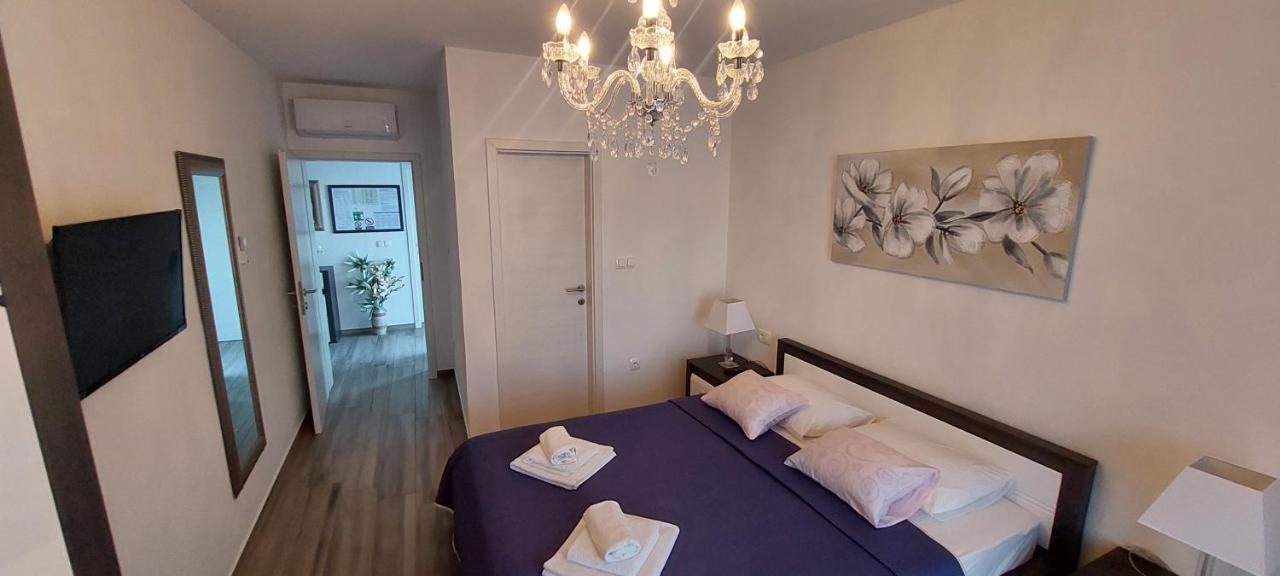 Holiday Apartments Cecilija Supetarska Draga Exterior foto