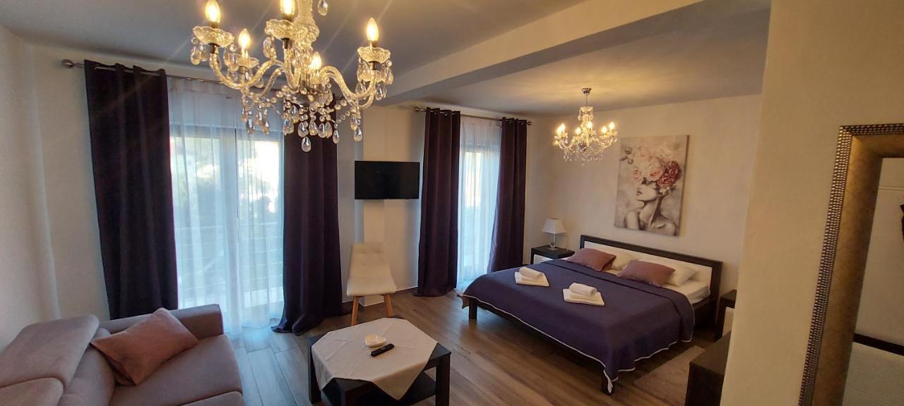 Holiday Apartments Cecilija Supetarska Draga Exterior foto